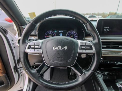 Used 2022 Kia Telluride SX w/ SX Prestige Package image 23