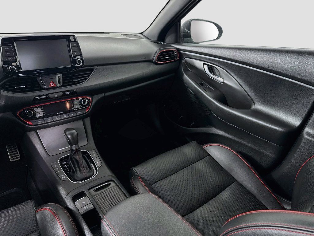 Used 2018 Hyundai Elantra GT Sport w/ Sport Tech Package 04 FWD image 25