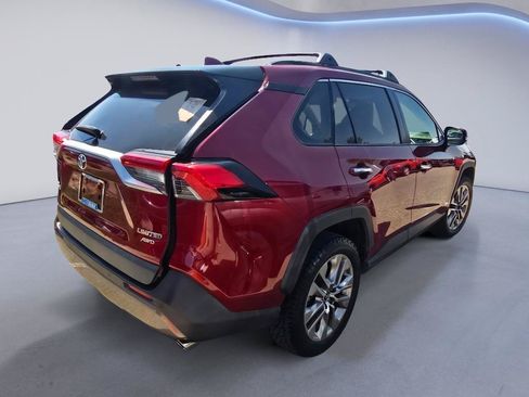 Used 2019 Toyota RAV4 Limited w/ Cold Weather Package AWD/4WD image 5