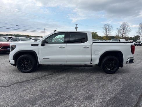 Certified 2022 GMC Sierra 1500 Elevation w/ LPO, Elevation Black Package image 4