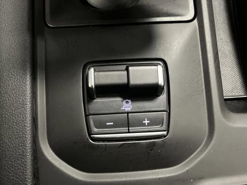 Used 2023 GMC Sierra 1500 AT4 w/ Technology Package image 28