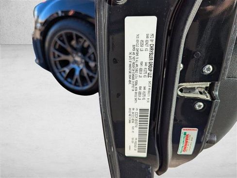 Used 2014 Chrysler 300 SRT8 w/ Leather Interior Group image 25