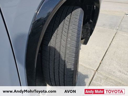 Used 2025 Nissan Rogue Platinum w/ Tech Package image 43