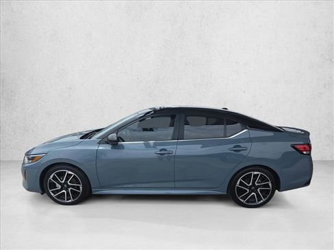 Used 2024 Nissan Sentra SR w/ SR Premium Package FWD image 2