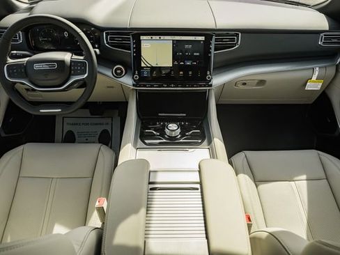 New 2026 Jeep Grand Wagoneer Limited AWD/4WD image 31