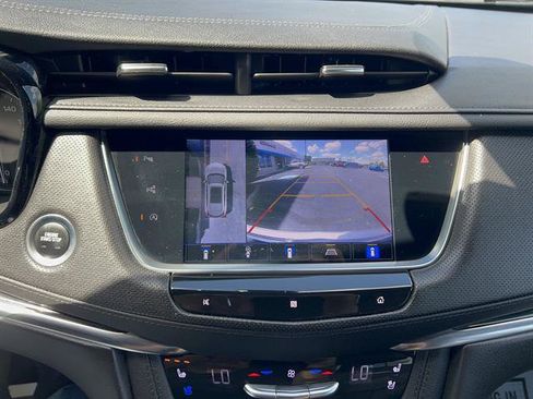 Used 2021 Cadillac XT5 Premium Luxury FWD image 23