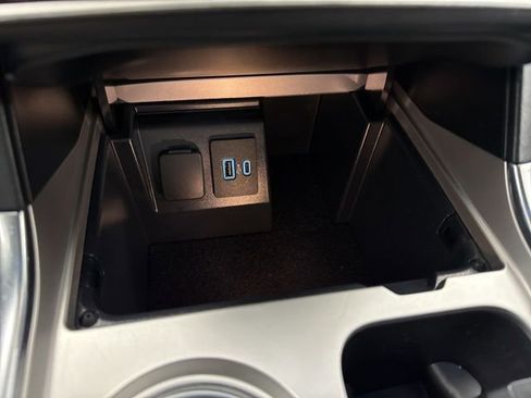 Used 2021 Ford Explorer XLT w/ Equipment Group 202A image 49