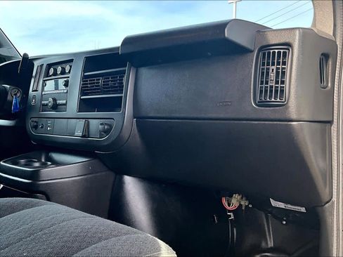 Used 2024 Chevrolet Express 2500 w/ Driver Convenience Package image 14