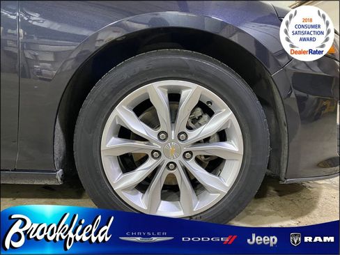 Used 2023 Chevrolet Malibu LT image 9