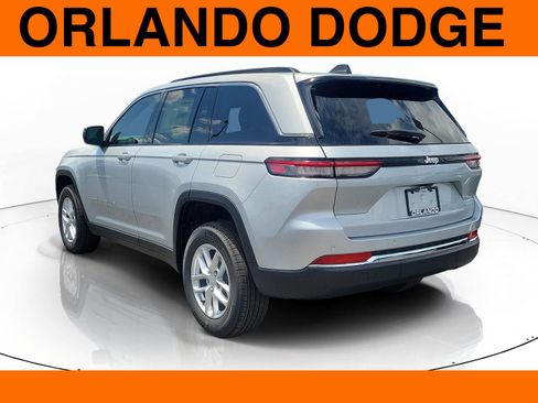 New 2026 Jeep Grand Cherokee Laredo X RWD image 3