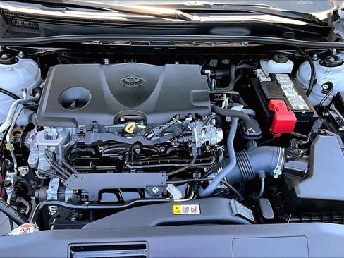 Used 2024 Toyota Camry SE FWD image 31