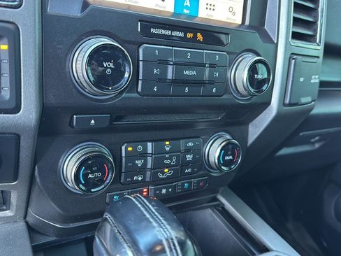 Used 2018 Ford F150 Raptor w/ Equipment Group 802A Luxury image 25