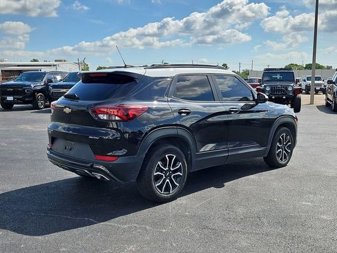 Used 2021 Chevrolet TrailBlazer ACTIV w/ Technology Package FWD image 6