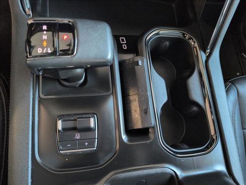 Used 2024 GMC Sierra 1500 AT4 w/ Technology Package image 27