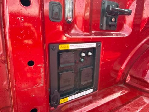 Used 2022 Ford F150 Lariat AWD/4WD image 44