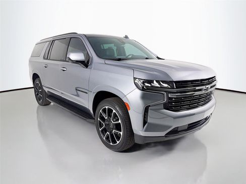 Used 2021 Chevrolet Suburban RST w/ Rear Media and Nav Package image 31