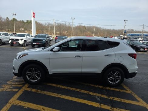 Used 2017 Hyundai Santa Fe Sport image 8