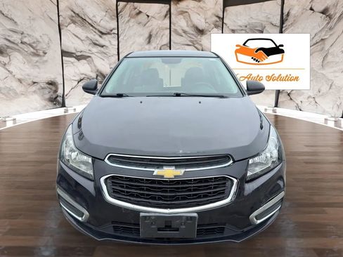 Used 2016 Chevrolet Cruze LS image 2
