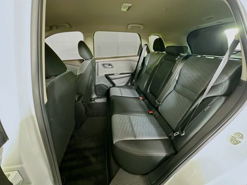 Used 2023 Nissan Rogue SV FWD image 26