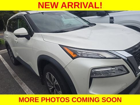 Used 2021 Nissan Rogue SV AWD/4WD image 2