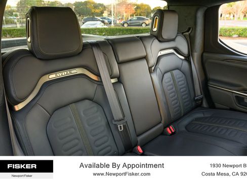 Used 2024 Rivian R1T Adventure image 30