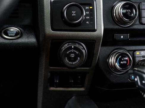 Used 2018 Ford F150 Raptor w/ Equipment Group 802A Luxury AWD/4WD image 27