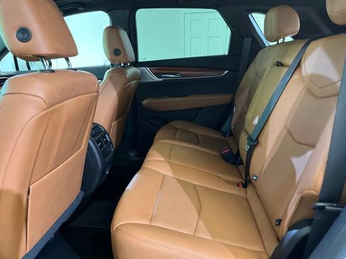Certified 2023 Cadillac XT5 Premium Luxury AWD/4WD image 14