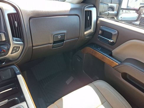 Used 2015 Chevrolet Silverado 2500 LTZ w/ Duramax Plus Package AWD/4WD image 17