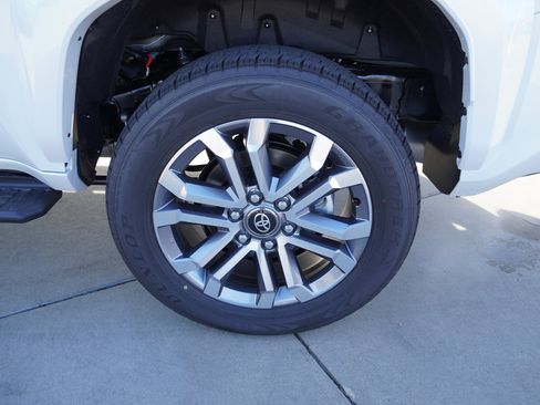 New 2026 Toyota 4Runner Limited image 12