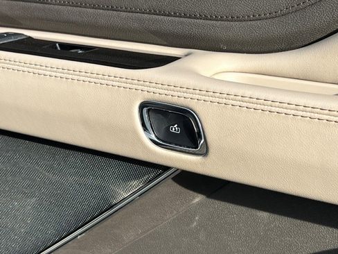 Certified 2022 Lincoln Aviator Reserve w/ Equipment Group 201A image 9