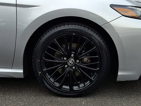 Certified 2021 Toyota Camry SE w/ Convenience Package FWD image 8
