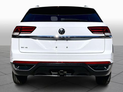 Used 2020 Volkswagen Atlas Cross Sport SE w/ Towing Package image 5
