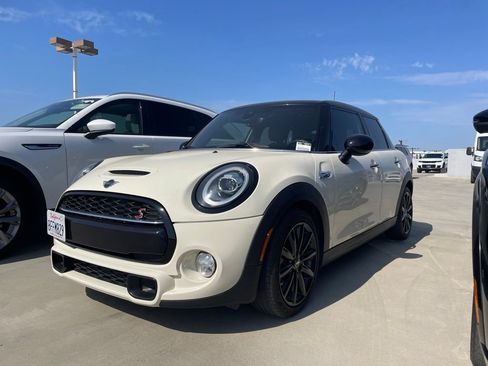 Used 2019 MINI Cooper S FWD image 5