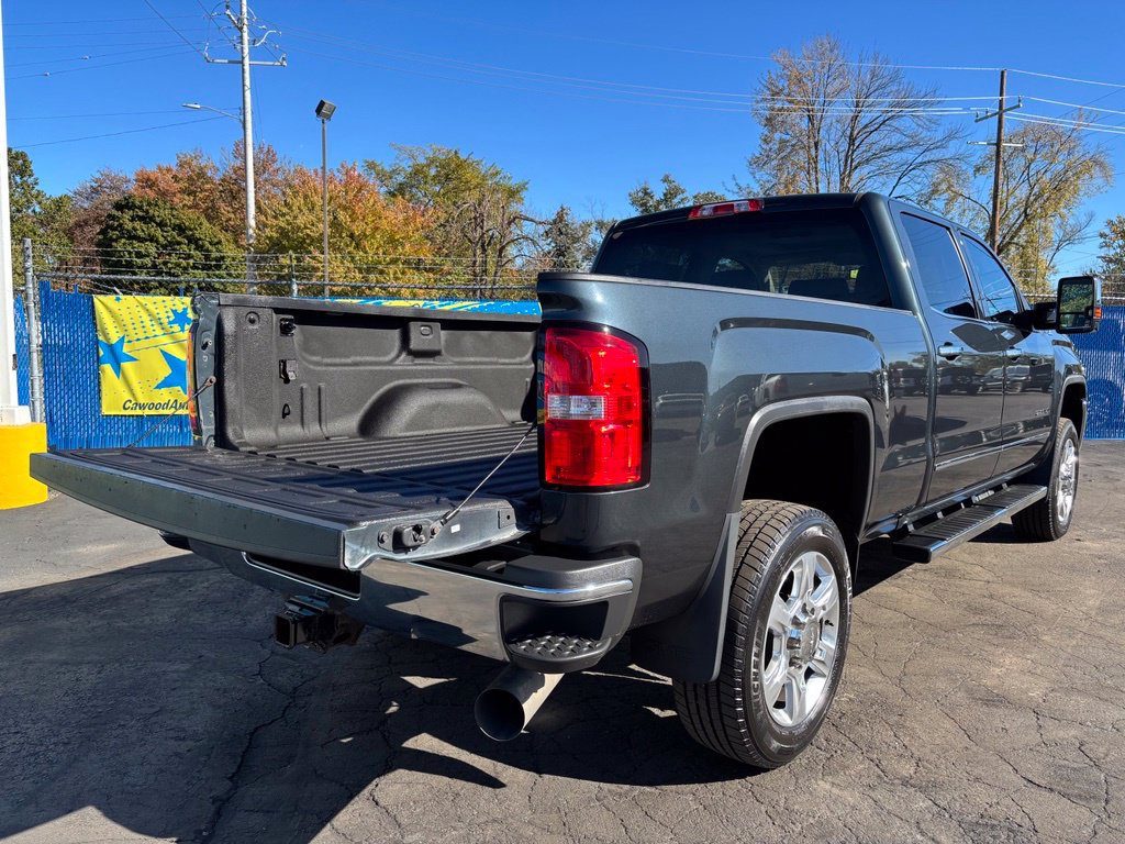 Used 2017 GMC Sierra 2500 SLT w/ Suspension Package, Off-Road AWD/4WD image 6
