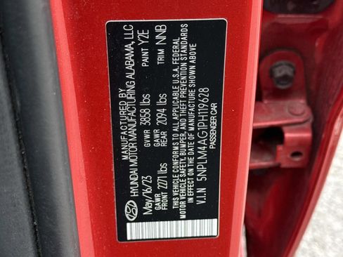 Used 2023 Hyundai Elantra SEL w/ Winter Weather Package image 30