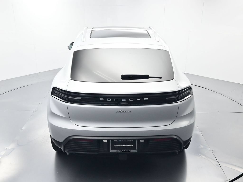 Certified 2026 Porsche Macan Electric RWD image 39