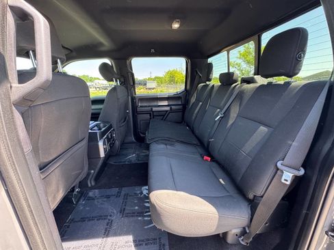 Used 2018 Ford F150 XLT w/ Equipment Group 302A Luxury AWD/4WD image 14
