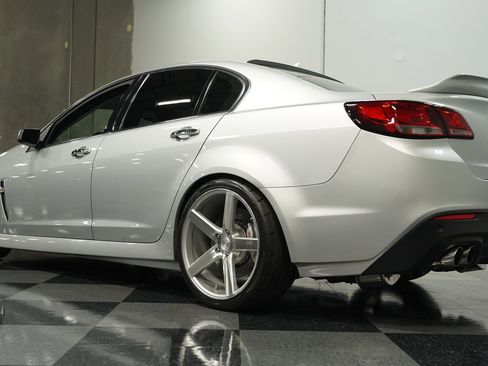 Used 2014 Chevrolet SS image 21