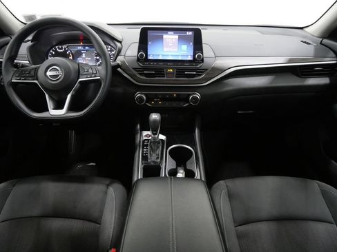 Used 2024 Nissan Altima 2.5 SV FWD image 10