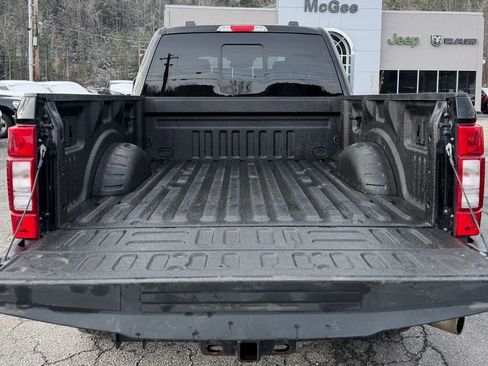 Used 2022 Ford F350 Lariat image 5