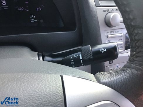 Used 2010 Toyota Camry image 33