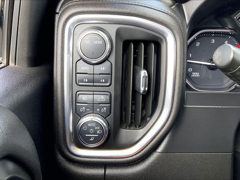 Used 2021 GMC Sierra 2500 SLT AWD/4WD image 33