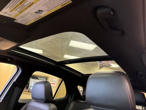 Used 2024 Chevrolet Equinox RS image 6