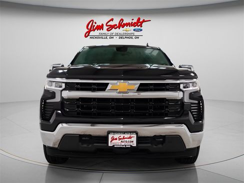Used 2023 Chevrolet Silverado 1500 LT image 2