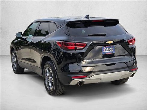 Used 2025 Chevrolet Blazer LT AWD/4WD image 8