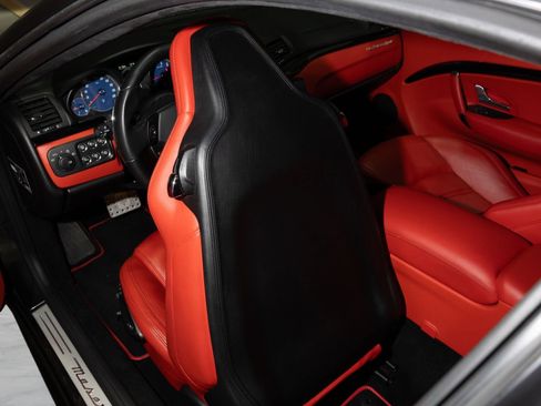 Used 2018 Maserati GranTurismo Sport RWD image 37