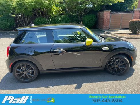 Used 2021 MINI Cooper SE w/ 6.5" Touchscreen Package FWD image 13
