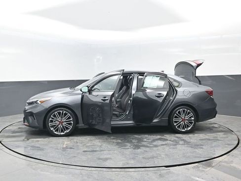 Used 2023 Kia Forte GT image 38
