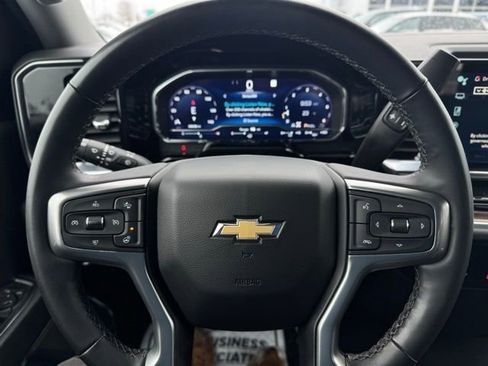 Used 2023 Chevrolet Silverado 1500 LT image 22