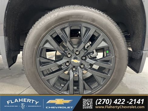 Used 2025 Chevrolet Silverado 1500 High Country AWD/4WD image 20